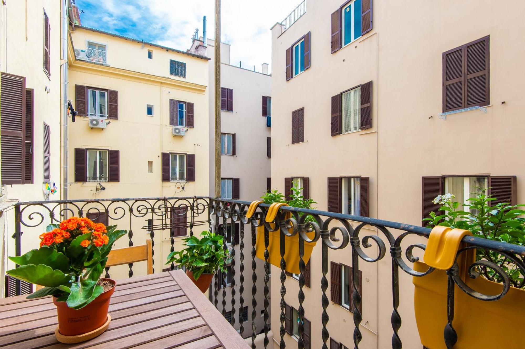 Cattaneo Monti Delizioso E Nuovissimo Appartamento โรม ภายนอก รูปภาพ